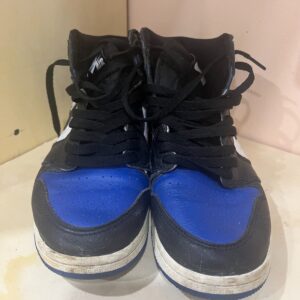 size 9.5 jordan 1 retro og high royal toe