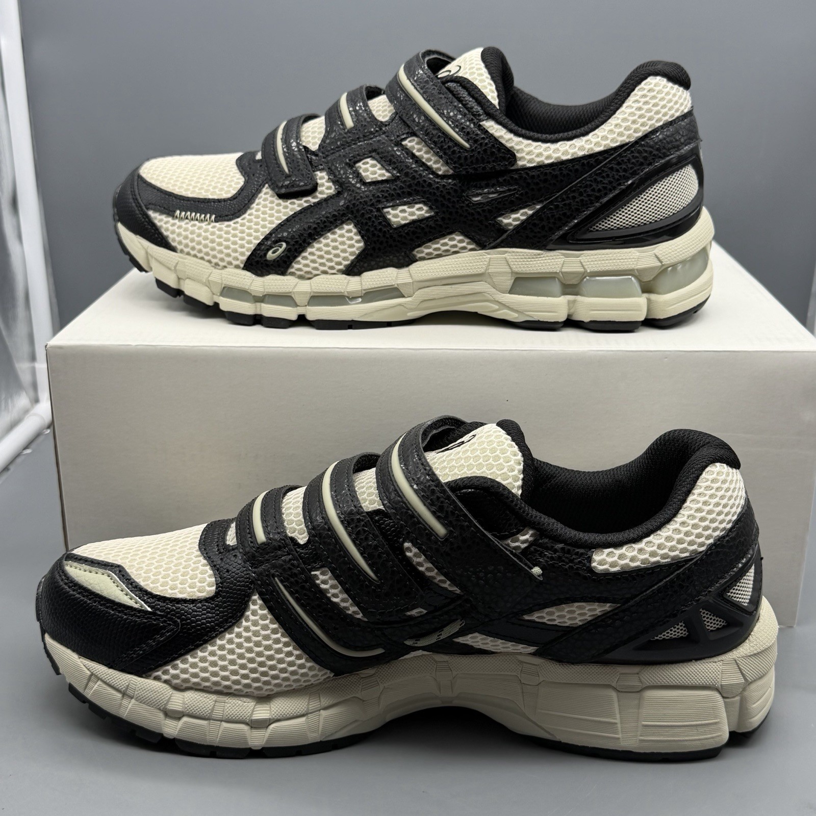 asics gel kayano 20 mens 8.5 women’s 10 bone white black shoes casual 1203a499 asics gel kayano 20 mens 8.5 women’s 10 bone white black shoes casual 1203a499