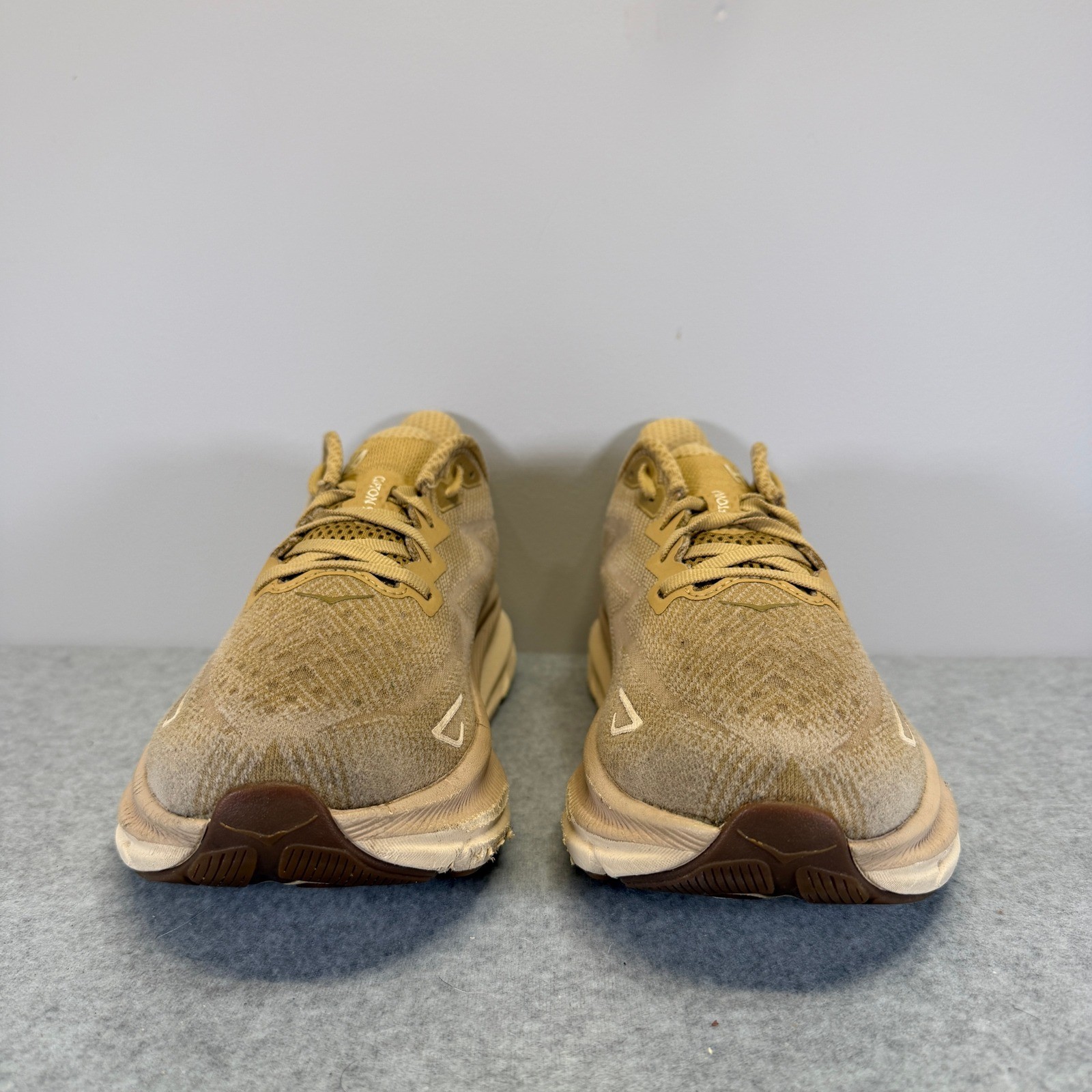 hoka clifton 9 mens shoes size 10.5 tan running sneakers 1127895 whf hoka clifton 9 mens shoes size 10.5 tan running sneakers 1127895 whf