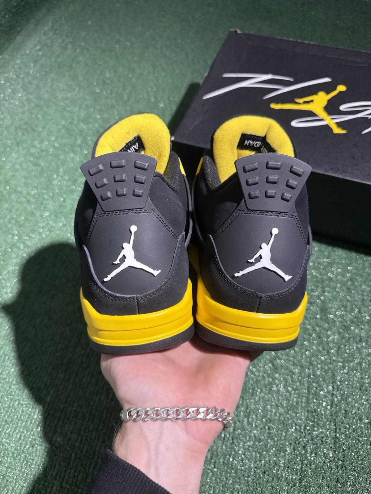 jordan air jordan 4 retro thunder black/tour yellow dh6927 017 jordan air jordan 4 retro thunder black/tour yellow dh6927 017