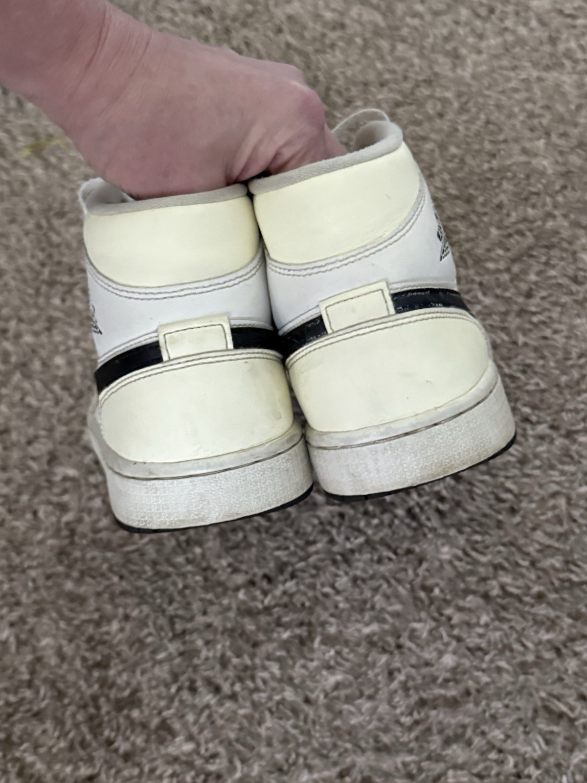 jordan air jordan 1 retro high og white black women leather high top sneakers 10 jordan air jordan 1 retro high og white black women leather high top sneakers 10