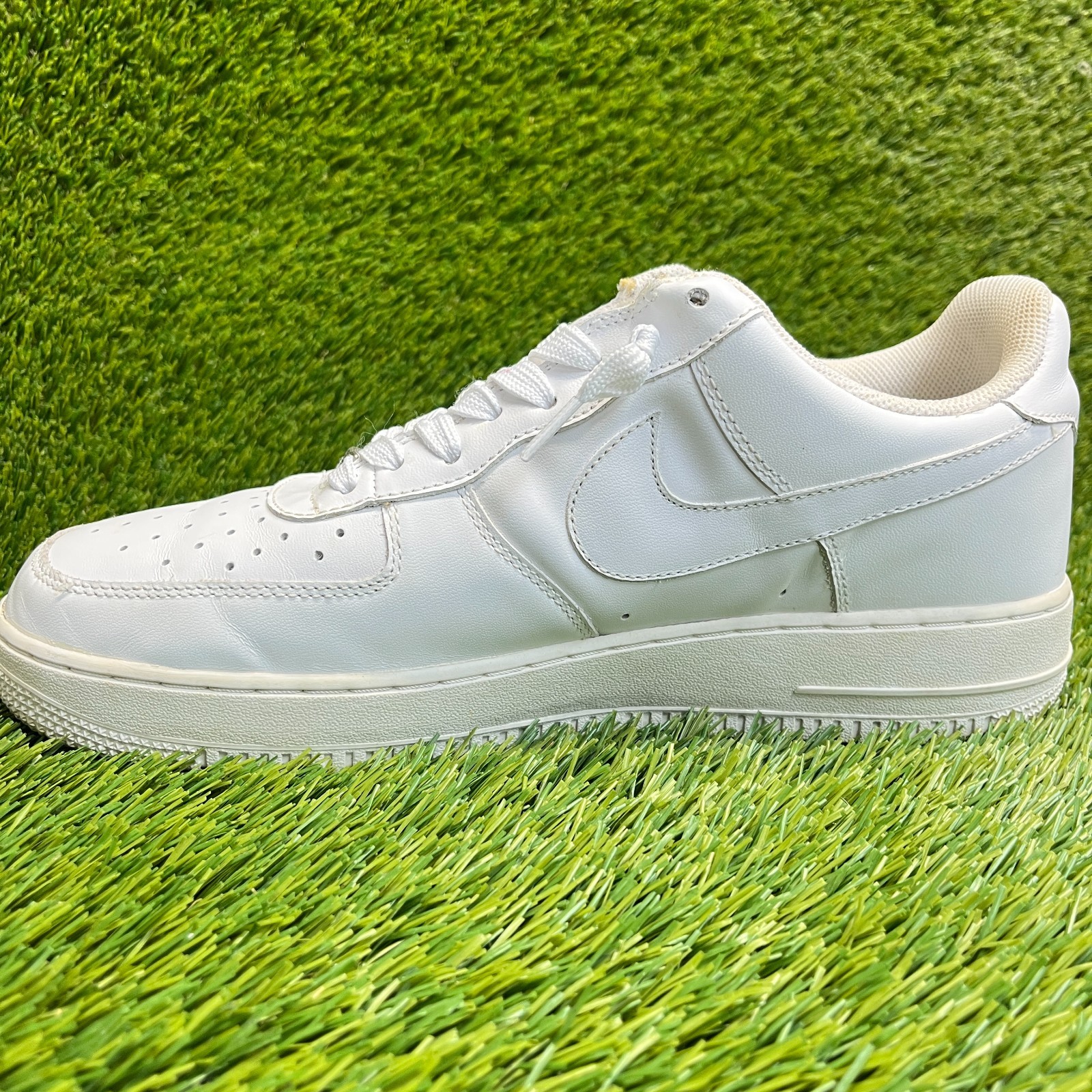 nike air force 1 low '07 mens size 11 white athletic lifestyle shoes sneakers nike air force 1 low '07 mens size 11 white athletic lifestyle shoes sneakers
