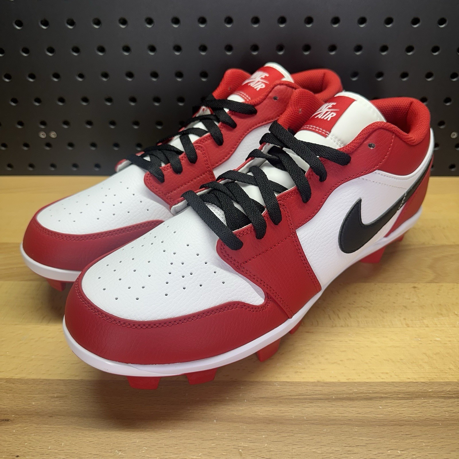nike air jordan 1 low mcs baseball cleats chicago cj8524 611 men’s size 13 nike air jordan 1 low mcs baseball cleats chicago cj8524 611 men’s size 13