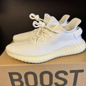 adidas yeezy boost 350 v2 cream white/triple white size 9.5 us