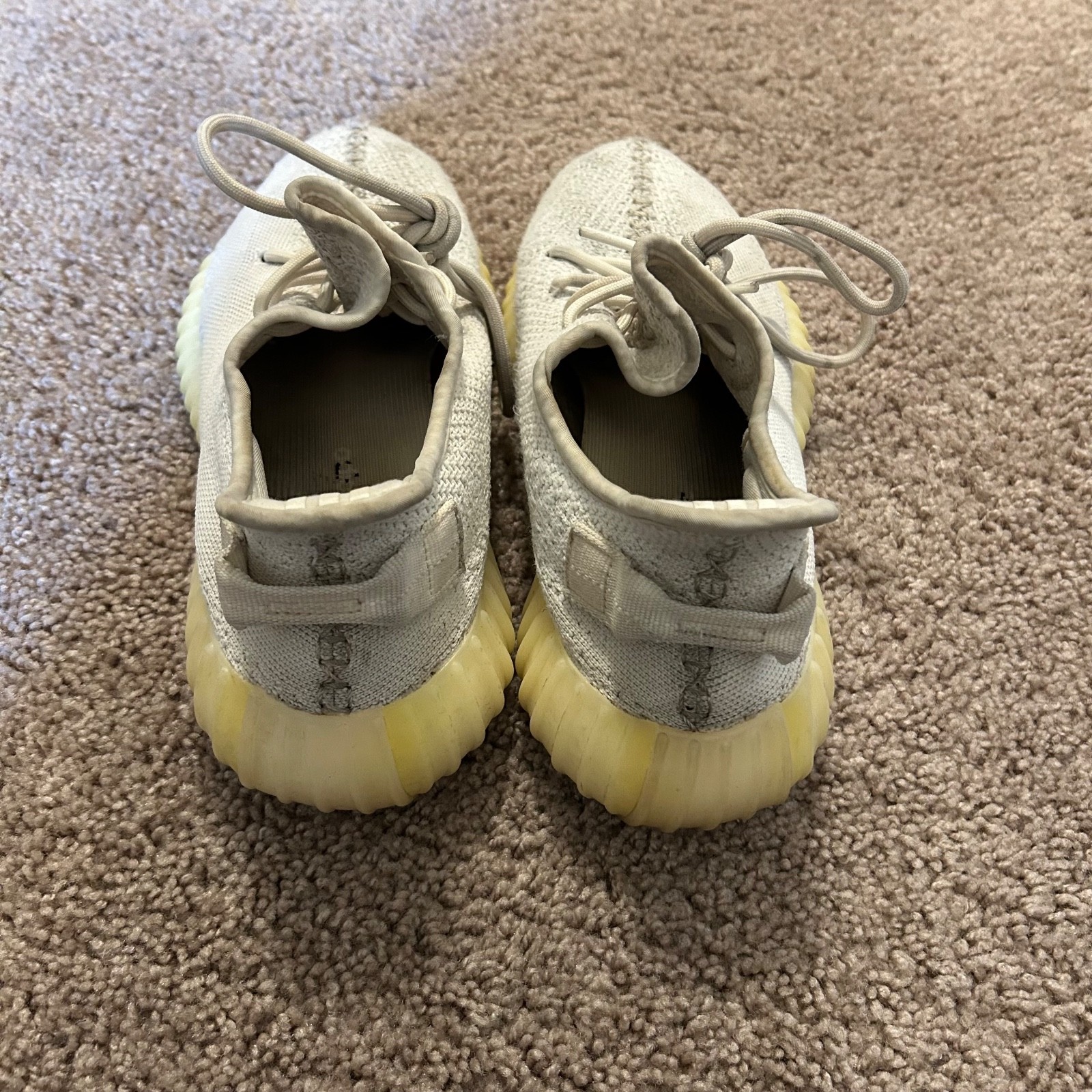 adidas yeezy boost 350 v2 cream white sneakers men’s size 9.5 adidas yeezy boost 350 v2 cream white sneakers men’s size 9.5