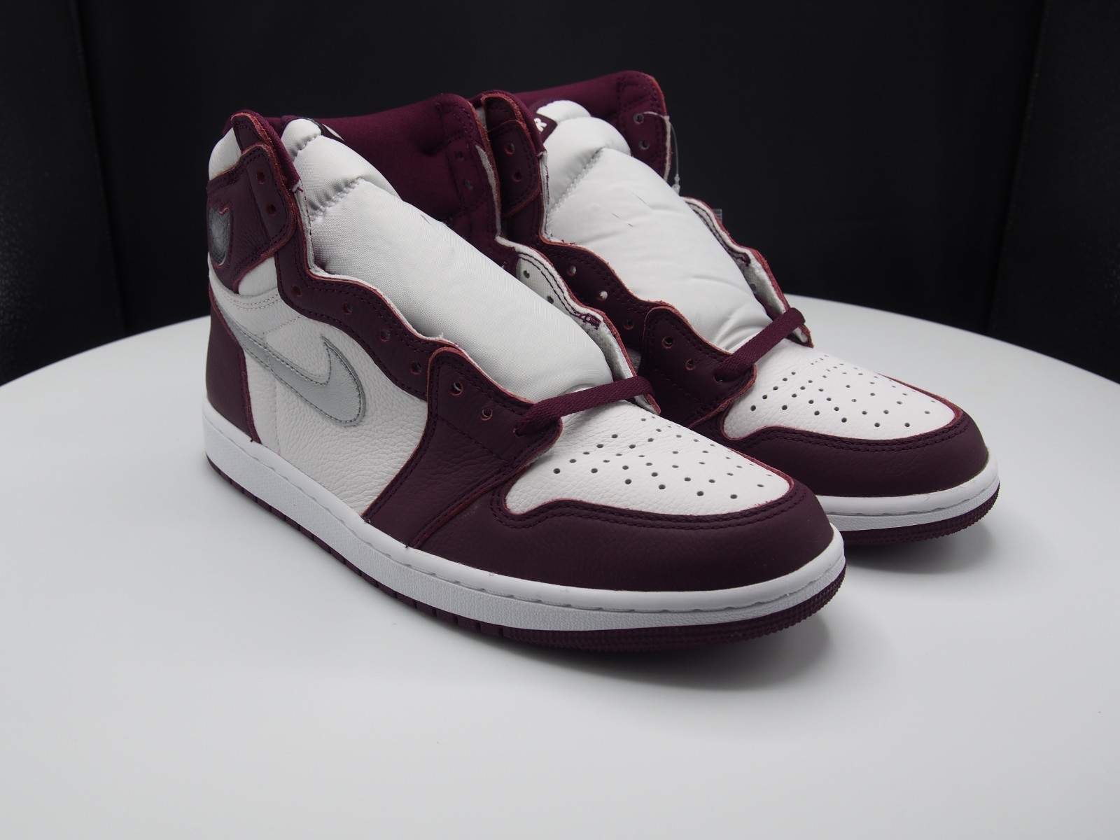 nike air jordan 1 retro high og "bordeaux" 555088 611 men's 11 us nike air jordan 1 retro high og "bordeaux" 555088 611 men's 11 us