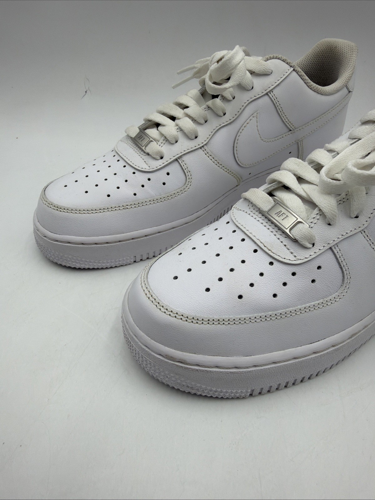 nike air force 1 '07 low mens size 10 white athletic lifestyle shoes sneakers nike air force 1 '07 low mens size 10 white athletic lifestyle shoes sneakers
