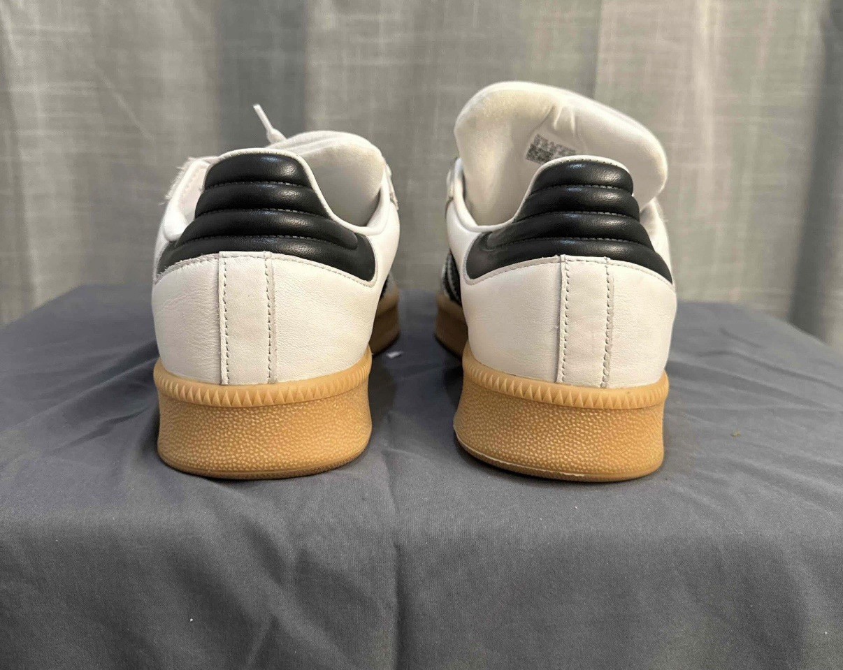 adidas samba og white black gum low top lace up men's athletic sneakers adidas samba og white black gum low top lace up men's athletic sneakers