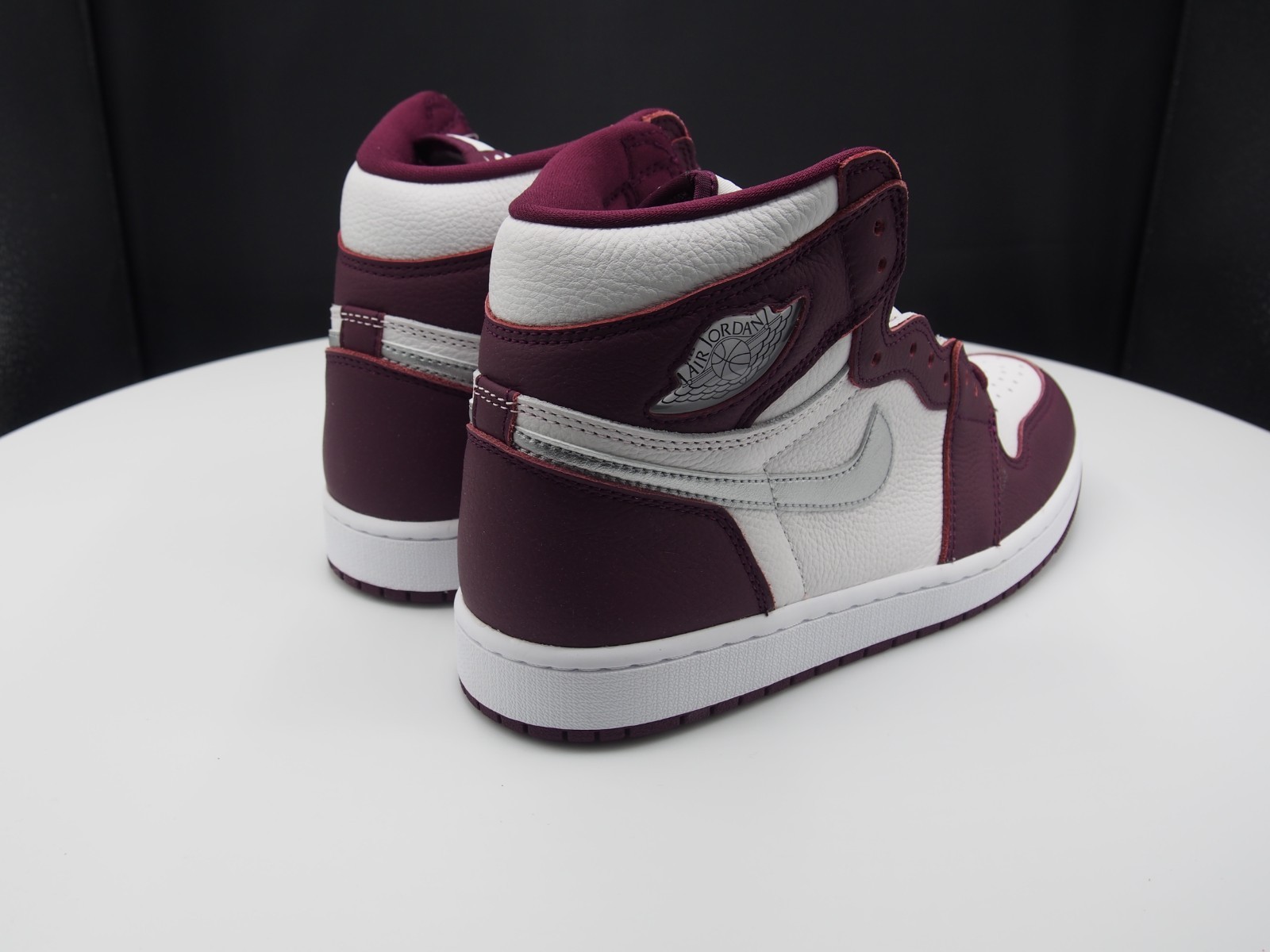 nike air jordan 1 retro high og "bordeaux" 555088 611 men's 11 us nike air jordan 1 retro high og "bordeaux" 555088 611 men's 11 us