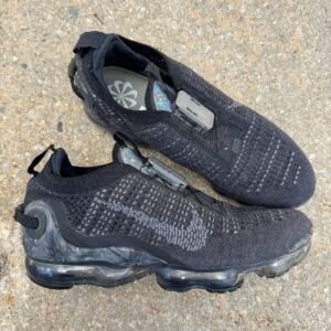 nike air vapormax 2020 flyknit shoes men’s 10.5 cj6740 002 dark gray training