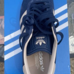 adidas samba pink and blue size 9.5 brand new