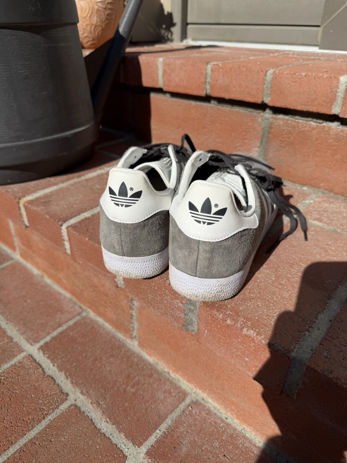 adidas gazelle men's size 10 athletic casual sneakers gray/white adidas gazelle men's size 10 athletic casual sneakers gray/white