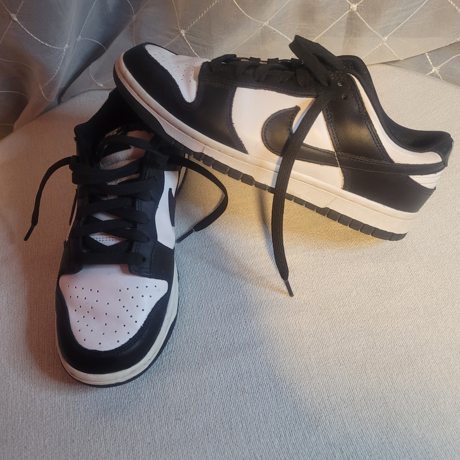 nike dunk black/white men’s low top lace up leather sneakers men's 8.5 nike dunk black/white men’s low top lace up leather sneakers men's 8.5
