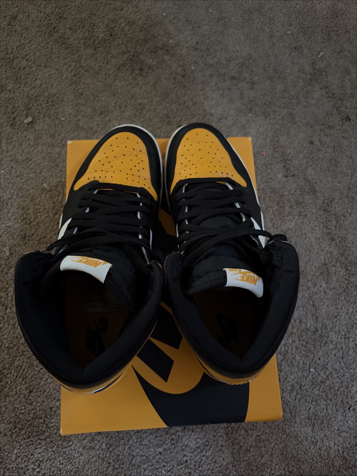 air jordan 1 high yellow toe size 11.5 used w/box air jordan 1 high yellow toe size 11.5 used w/box