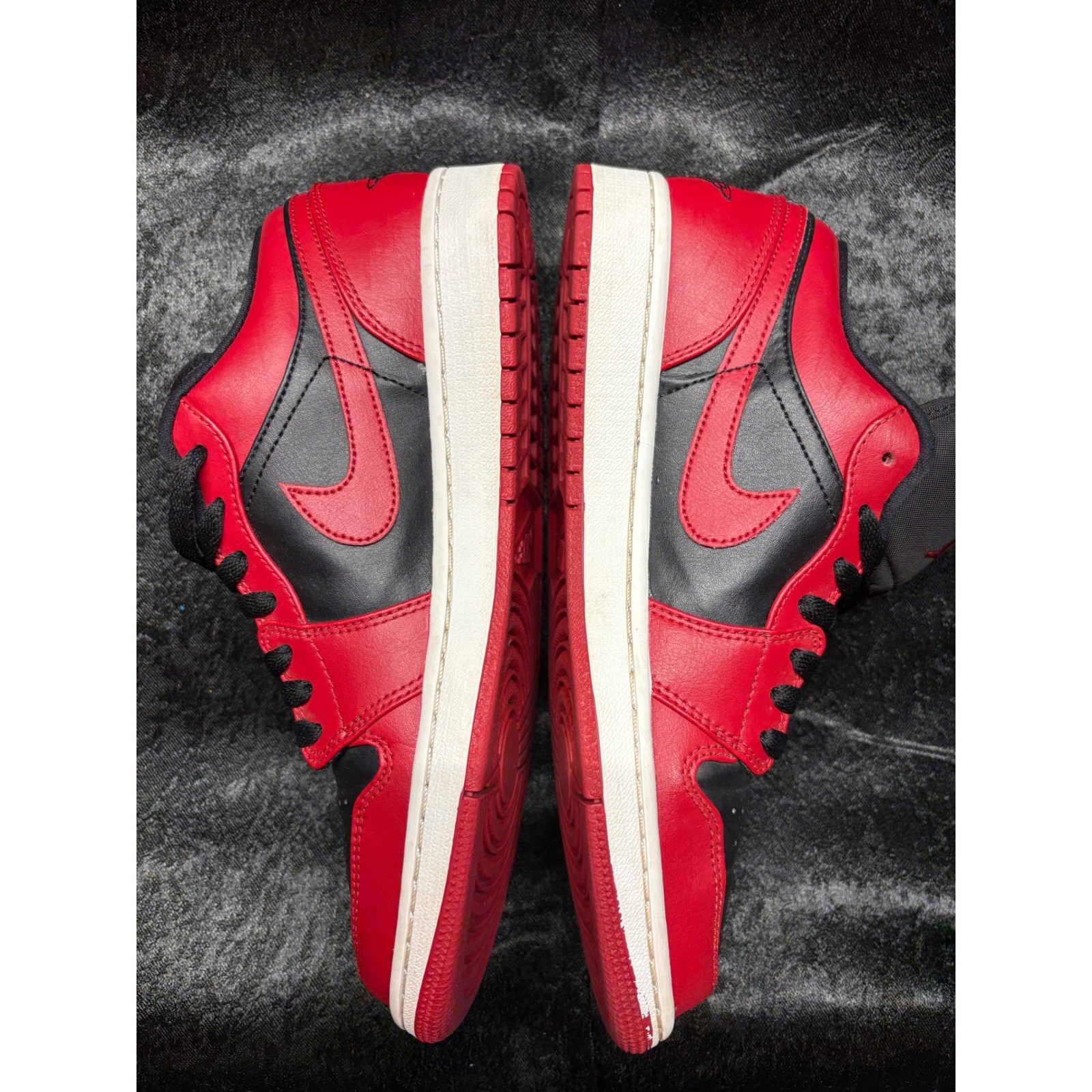 nike air jordan 1 low bred toe red black white sneakers 553558 612 nike air jordan 1 low bred toe red black white sneakers 553558 612