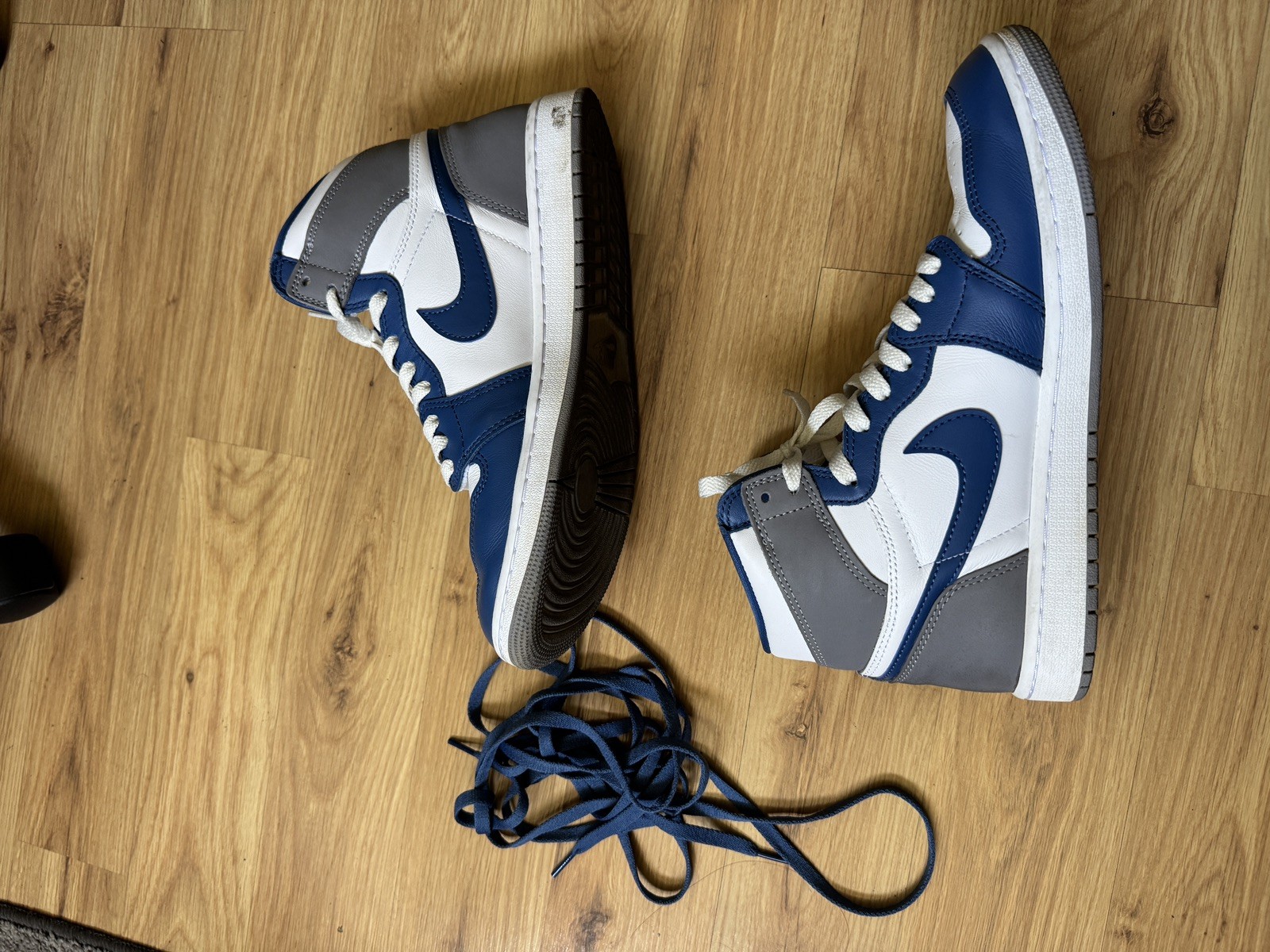 nike air jordan 1 high og mens 9.5 blue true blue white gray dz5485 410 retro nike air jordan 1 high og mens 9.5 blue true blue white gray dz5485 410 retro