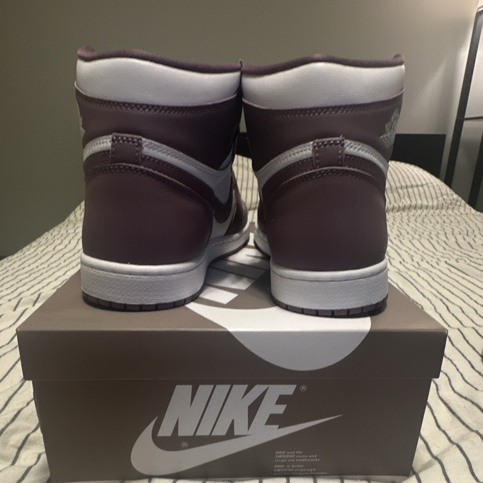 jordan air jordan 1 retro high og white/sky j mauve leather high top dz5485 105 jordan air jordan 1 retro high og white/sky j mauve leather high top dz5485 105