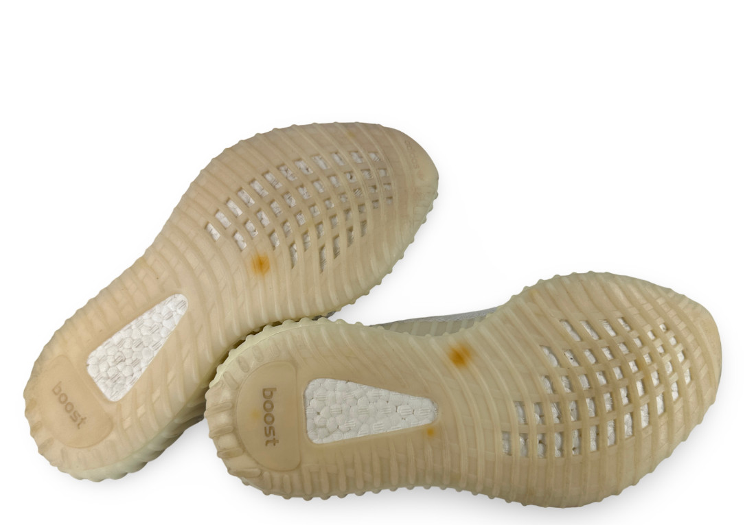 size 7.5m/9w adidas yeezy boost 350 v2 bone hq6316 pre owned size 7.5m/9w adidas yeezy boost 350 v2 bone hq6316 pre owned