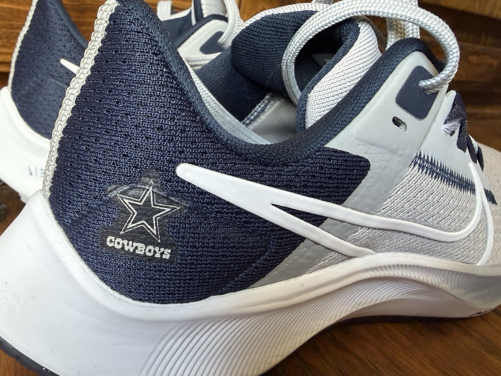 nfl x nike air zoom pegasus 38 dallas cowboys sz 4.5 running shoes new rare nfl x nike air zoom pegasus 38 dallas cowboys sz 4.5 running shoes new rare