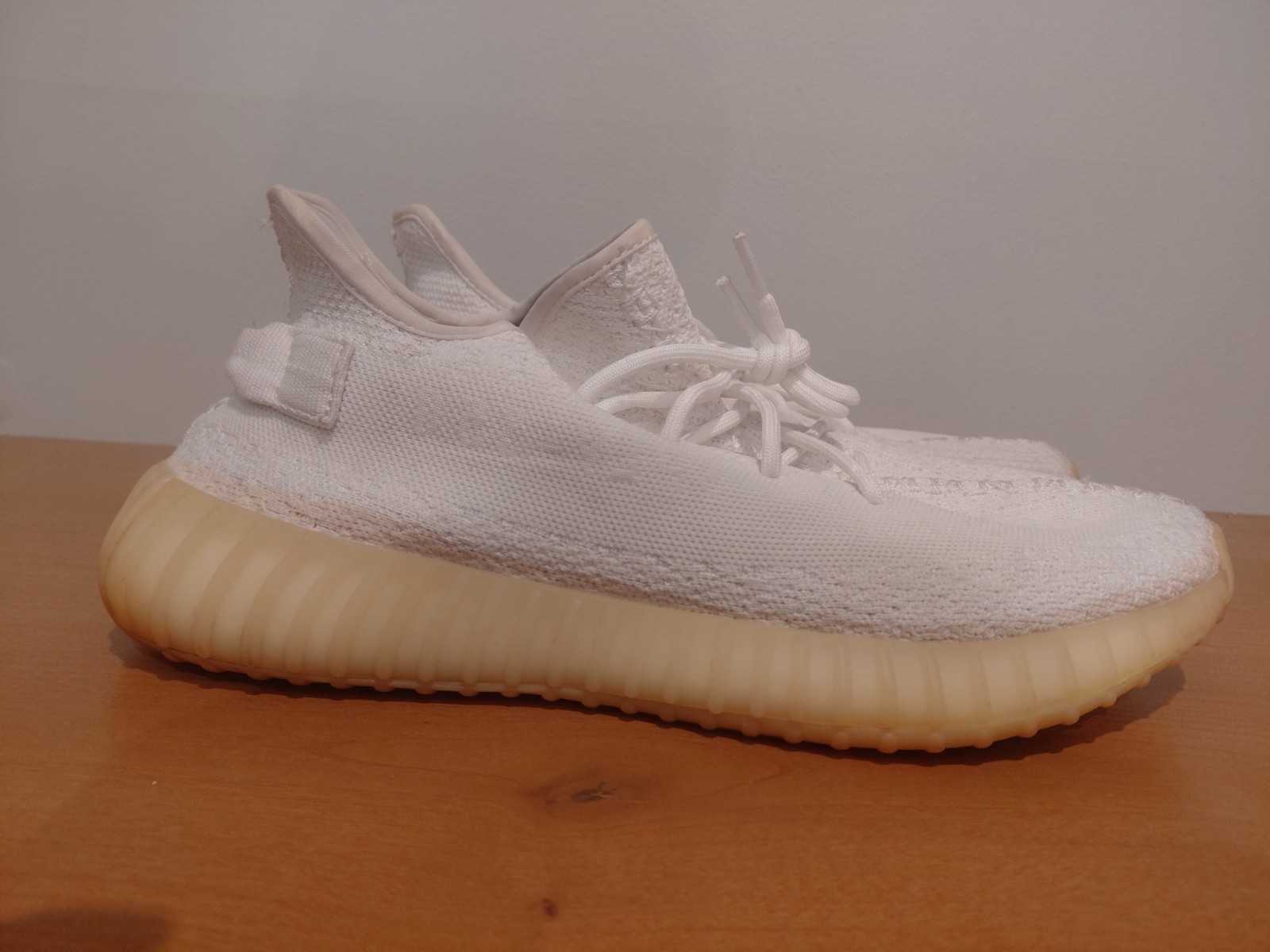adidas yeezy boost 350 v2 low cream white / triple white men's size 11 adidas yeezy boost 350 v2 low cream white / triple white men's size 11