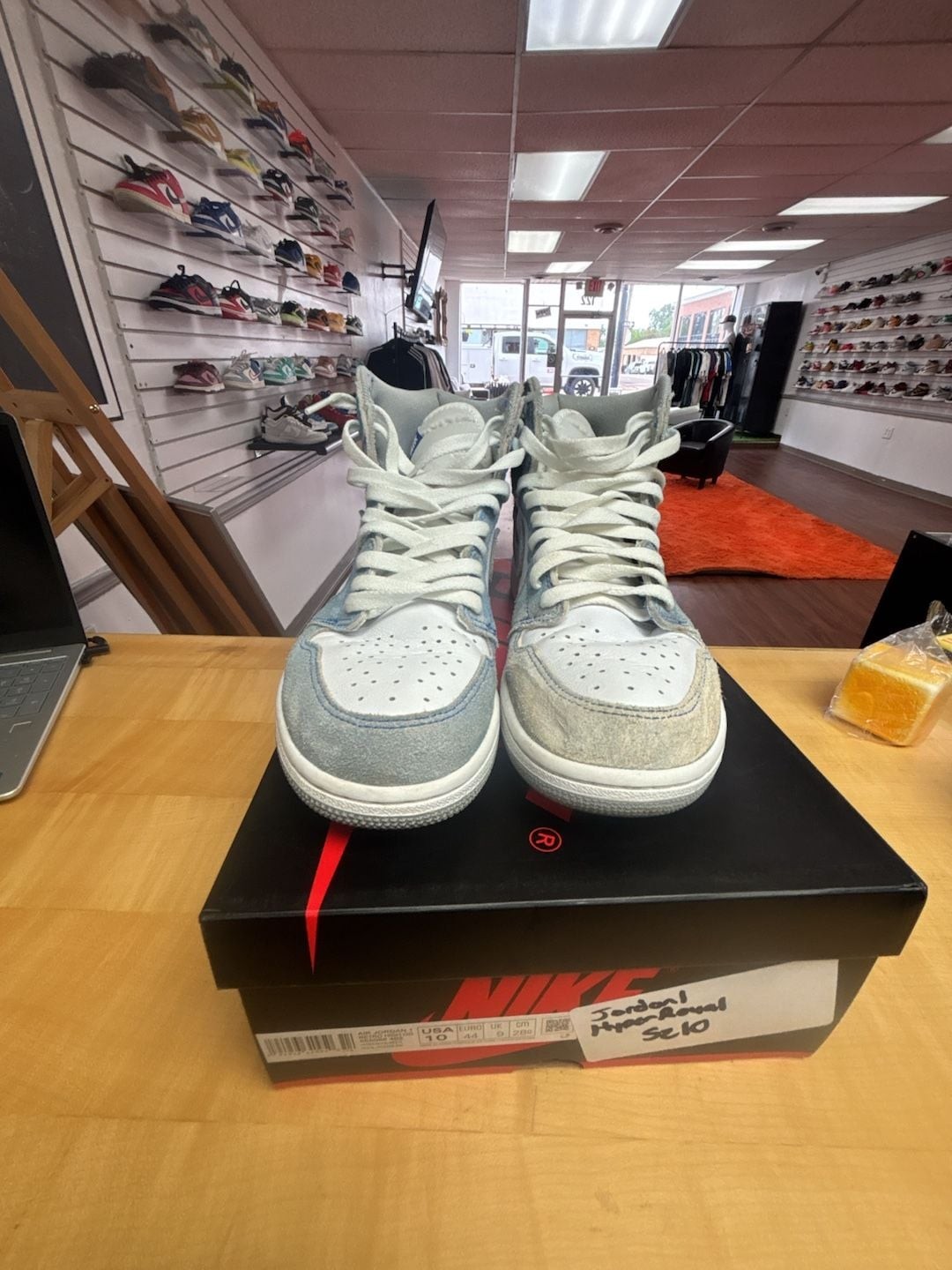 air jordan 1 retro high og hyper royal air jordan 1 retro high og hyper royal