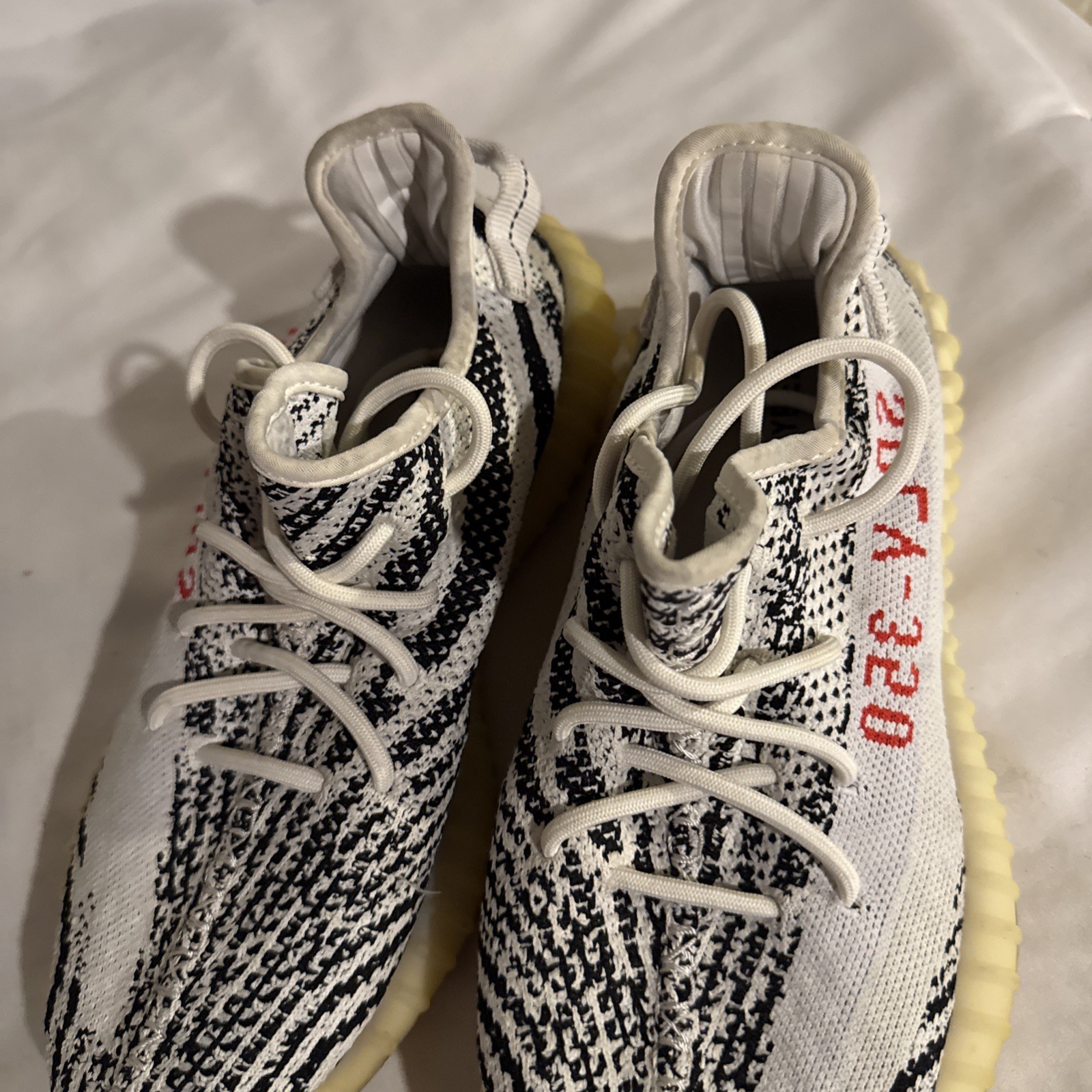 adidas yeezy boost 350 v2 zebra cp9654 size 9.5 og tags white black red adidas yeezy boost 350 v2 zebra cp9654 size 9.5 og tags white black red