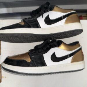 air jordan 1 low gold toe black metallic men’s 10.5 cq9447 700
