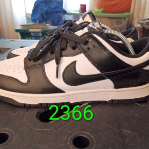 size 10 nike dunk low panda dd1391 100 black/white #2366