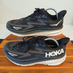 hoka clifton 9 mens 11 d black running shoes sneakers 1127895 bwht