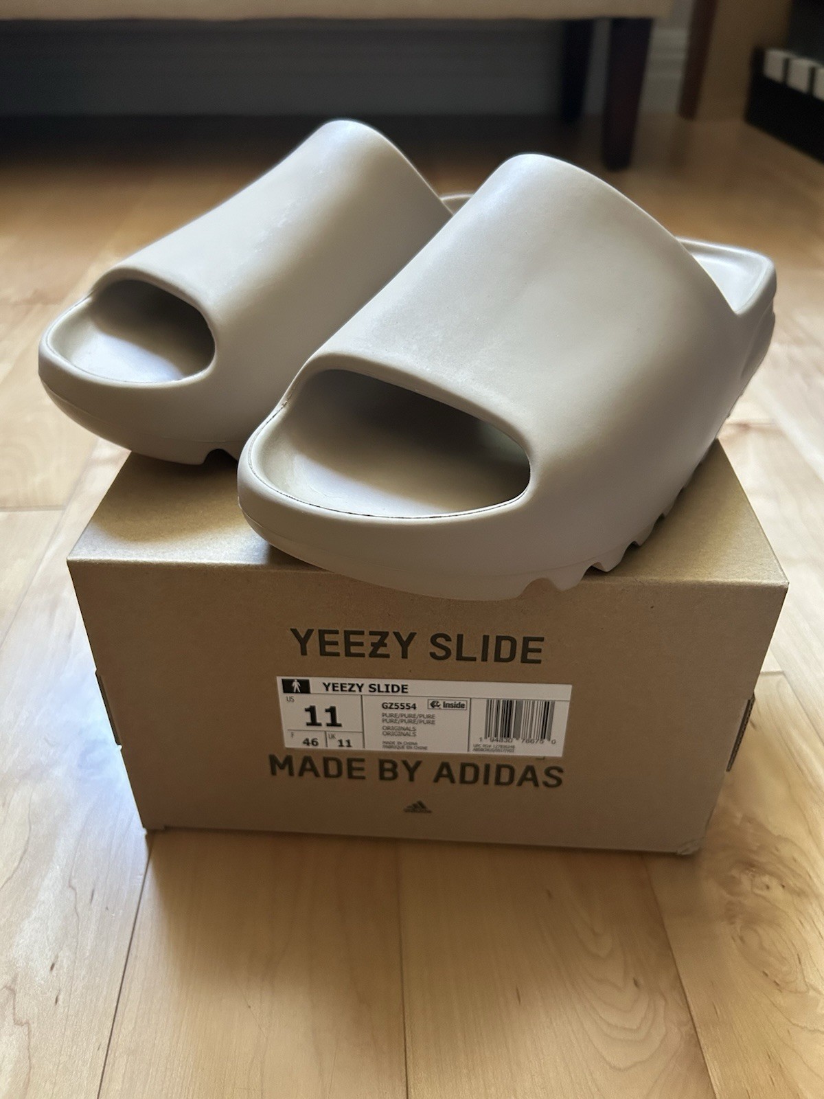 adidas yeezy slide pure first release, size 11 men's gz5554 adidas yeezy slide pure first release, size 11 men's gz5554