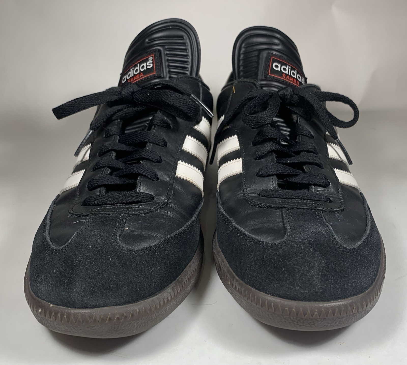adidas samba classic low 034563 | men’s size 9 | black leather sneakers used adidas samba classic low 034563 | men’s size 9 | black leather sneakers used