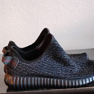 size 9 adidas yeezy boost 350 2023 pirate black