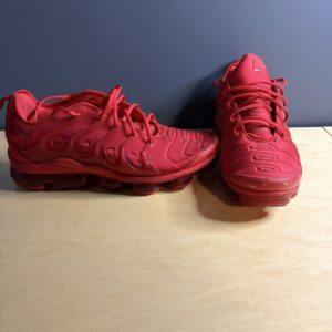 nike air vapormax plus running shoes mens size 13 red cw6973 600
