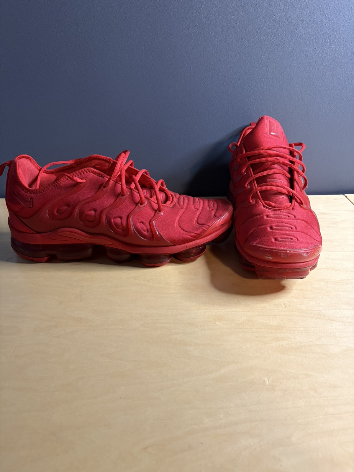 nike air vapormax plus running shoes mens size 13 red cw6973 600 nike air vapormax plus running shoes mens size 13 red cw6973 600