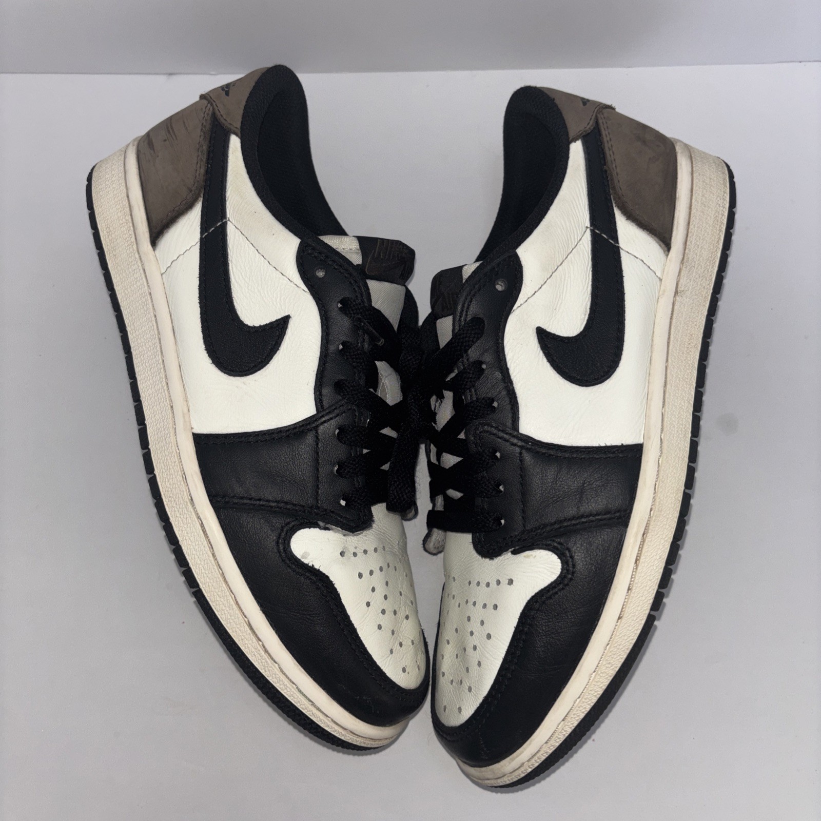 size 8 air jordan 1 retro og low mocha size 8 air jordan 1 retro og low mocha