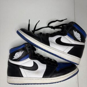 nike air jordan 1 retro high og royal toe mens 10.5 black white blue 555088 041