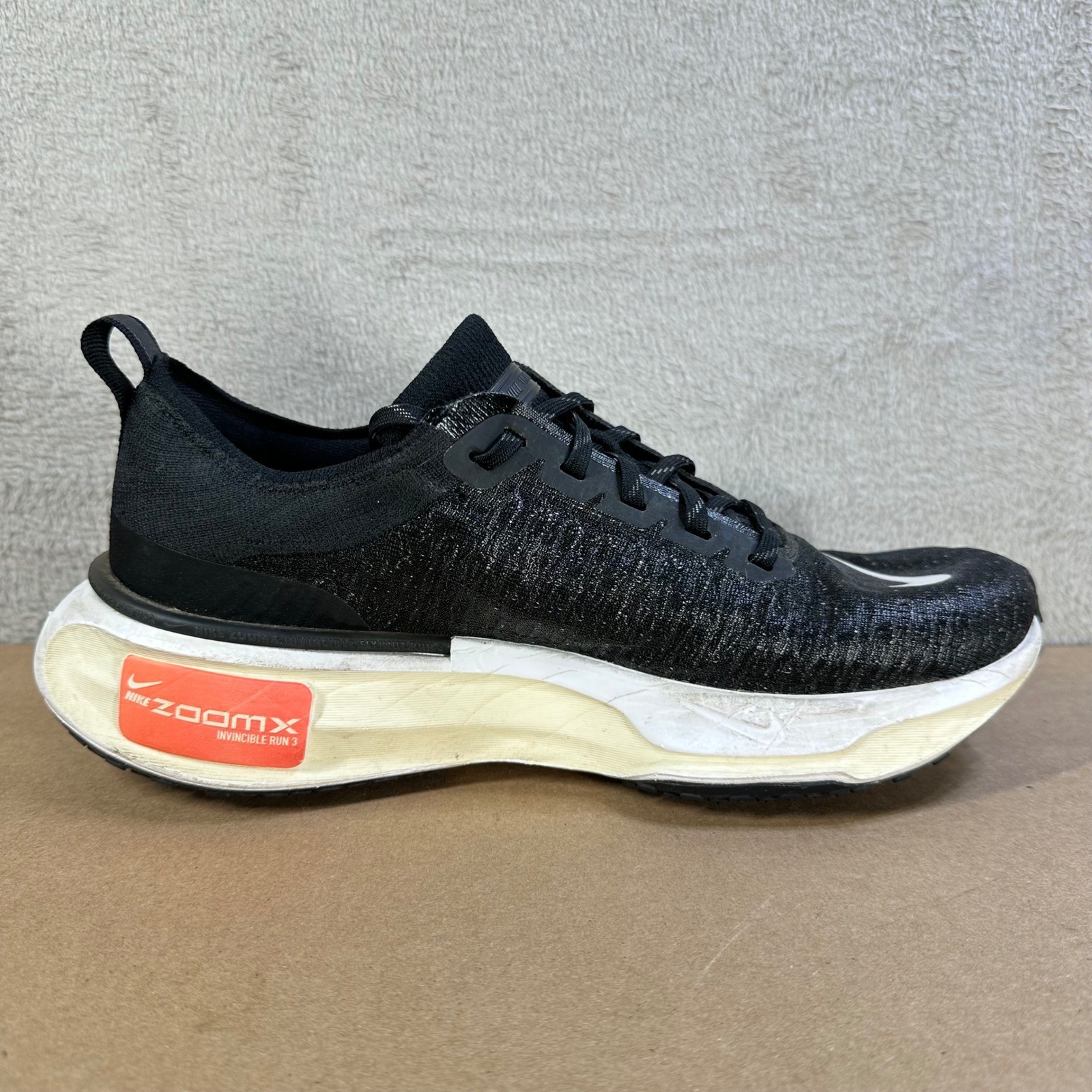 nike invincible run 3 mens running shoes black white zoomx dr2615 001 nike invincible run 3 mens running shoes black white zoomx dr2615 001