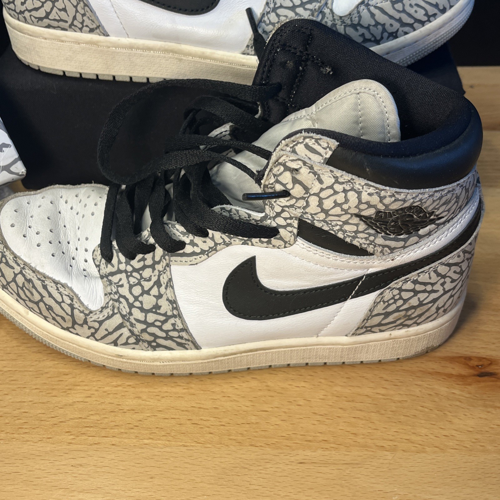 nike air jordan 1 retro high og dz5485 052 white cement elephant print 22 size 8 nike air jordan 1 retro high og dz5485 052 white cement elephant print 22 size 8