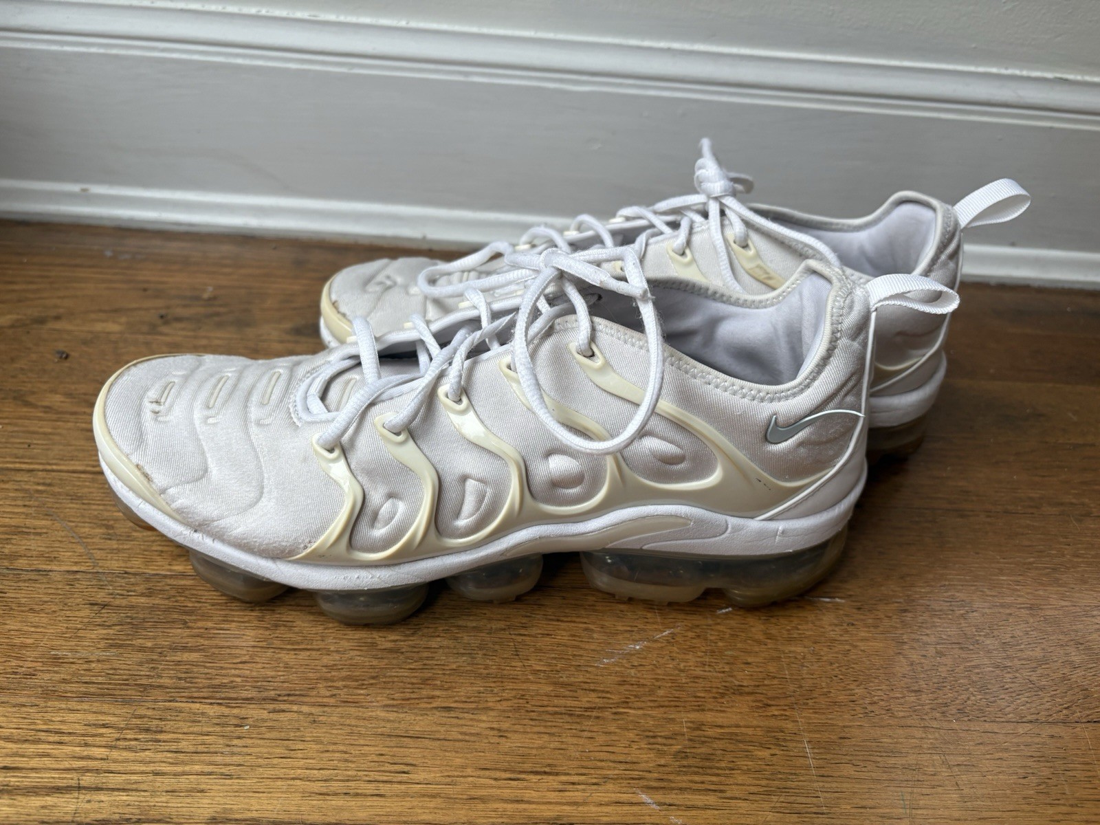 size 11.5 nike air vapormax plus men’s white off white 924453 100 size 11.5 nike air vapormax plus men’s white off white 924453 100