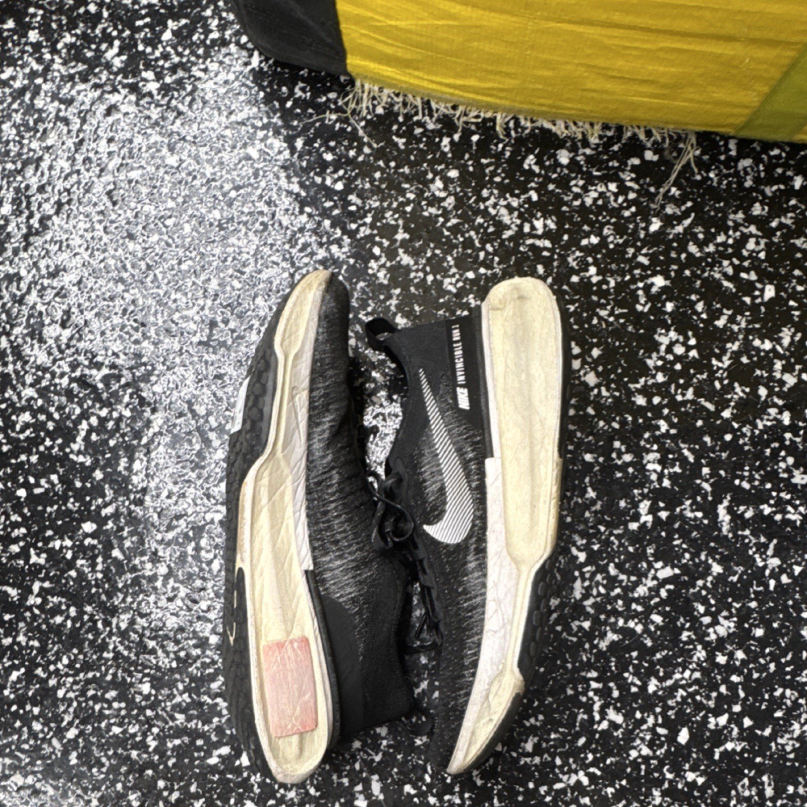 nike zoomx invincible run flyknit 3 black white sneakers dr2615 001 nike zoomx invincible run flyknit 3 black white sneakers dr2615 001