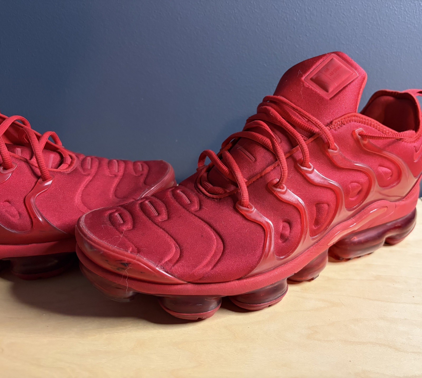 nike air vapormax plus running shoes mens size 13 red cw6973 600 nike air vapormax plus running shoes mens size 13 red cw6973 600