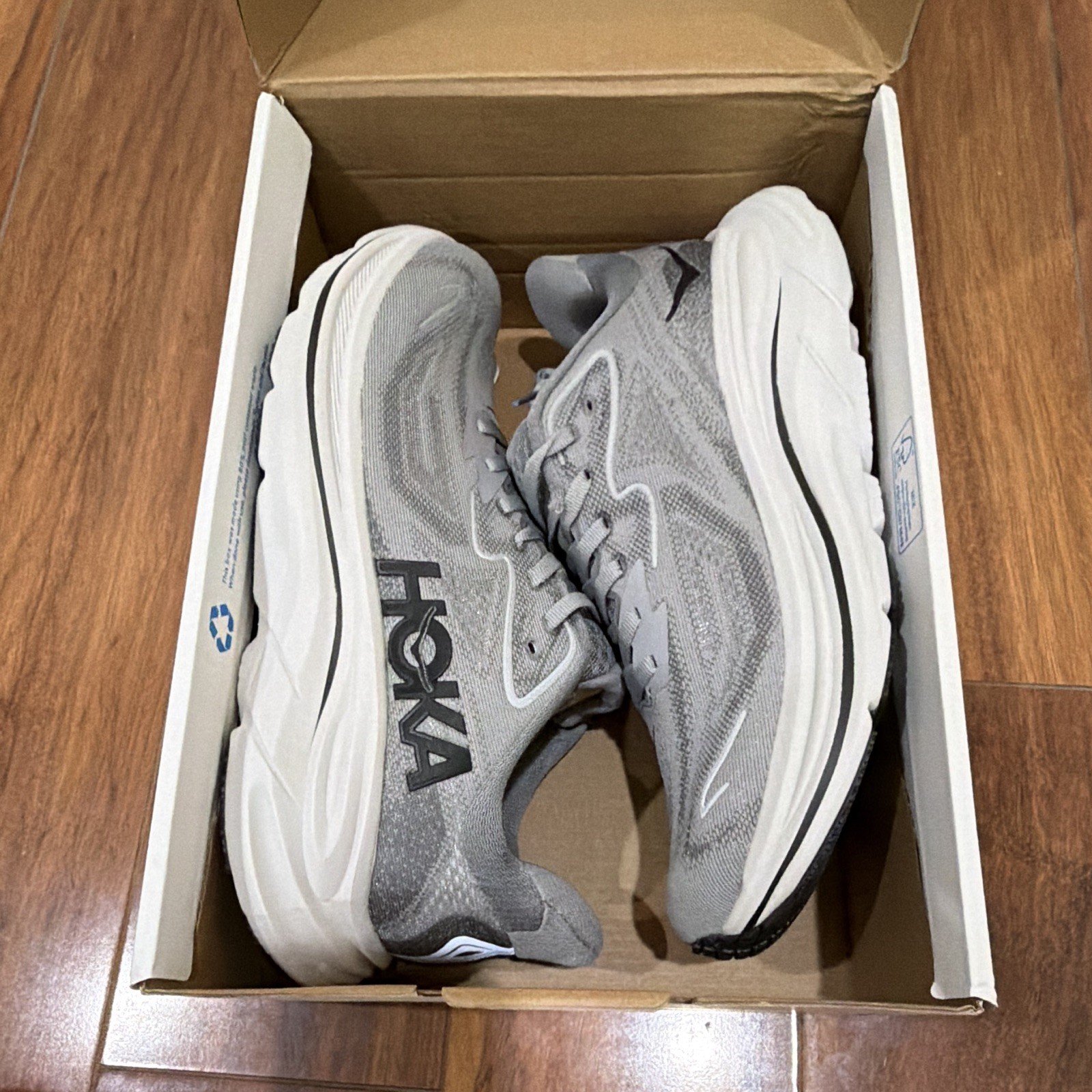 hoka clifton 10 men’s low top lace up running sneaker mesh rubber gray hoka clifton 10 men’s low top lace up running sneaker mesh rubber gray
