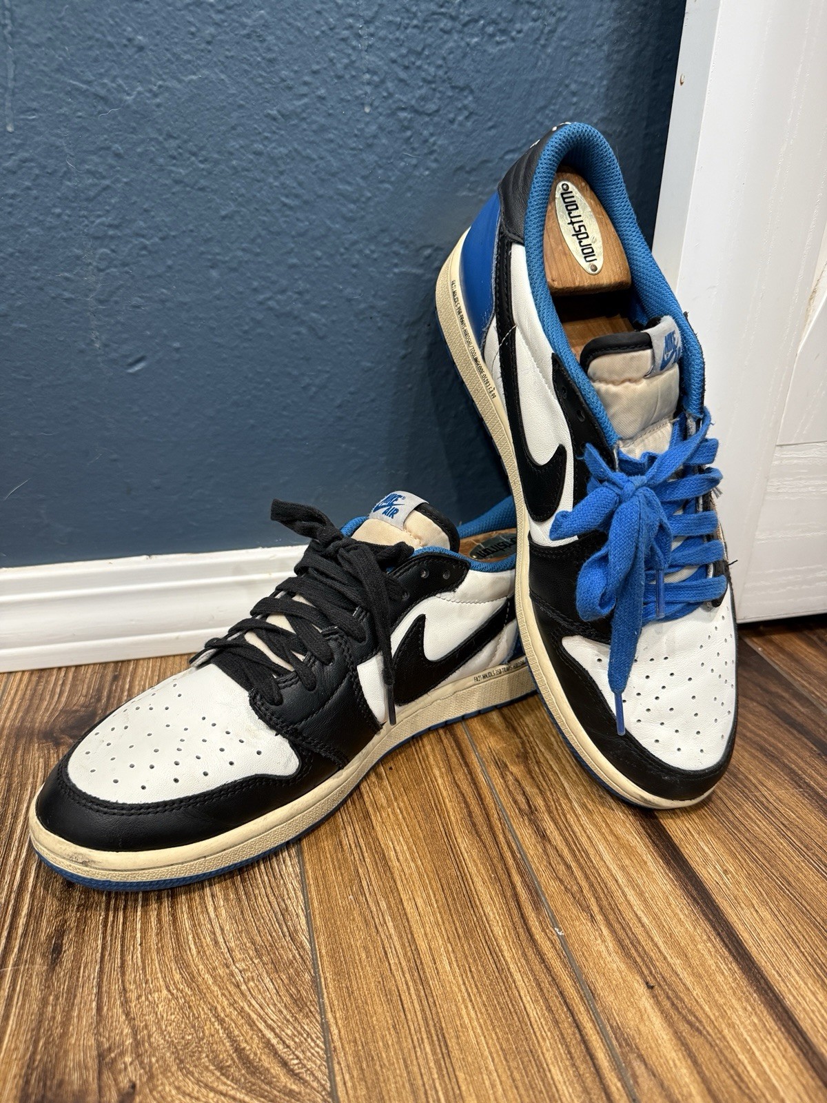 jordan air jordan 1 low x travis scott x fragment white/black/royal dm7866 140 jordan air jordan 1 low x travis scott x fragment white/black/royal dm7866 140