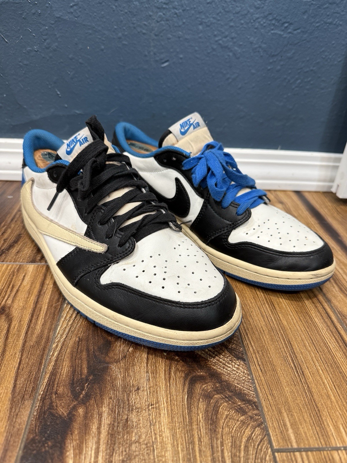 jordan air jordan 1 low x travis scott x fragment white/black/royal dm7866 140 jordan air jordan 1 low x travis scott x fragment white/black/royal dm7866 140