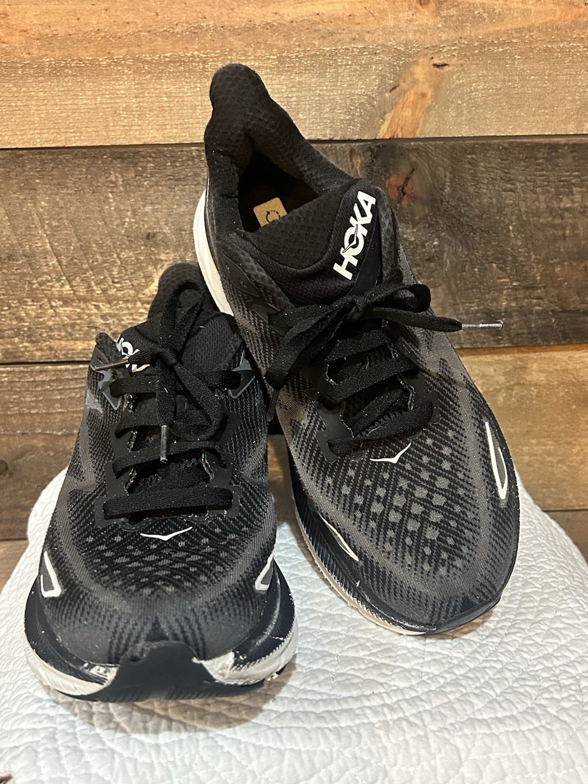 hoka one one clifton 9 black/white running shoe's men's size 10d 1127895bwht hoka one one clifton 9 black/white running shoe's men's size 10d 1127895bwht