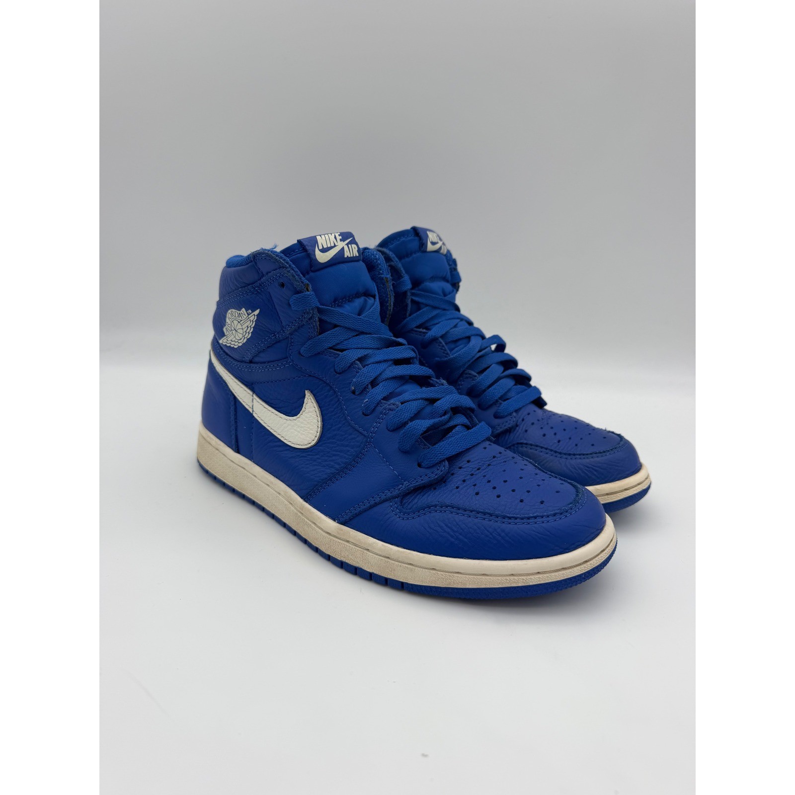 nike air jordan 1 retro high og hyper royal blue white 555088 401 mens size 8 nike air jordan 1 retro high og hyper royal blue white 555088 401 mens size 8