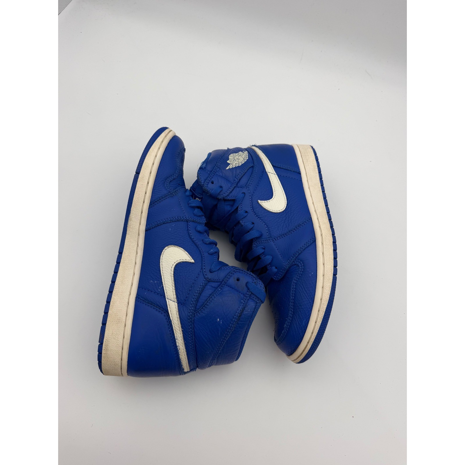 nike air jordan 1 retro high og hyper royal blue white 555088 401 mens size 8 nike air jordan 1 retro high og hyper royal blue white 555088 401 mens size 8