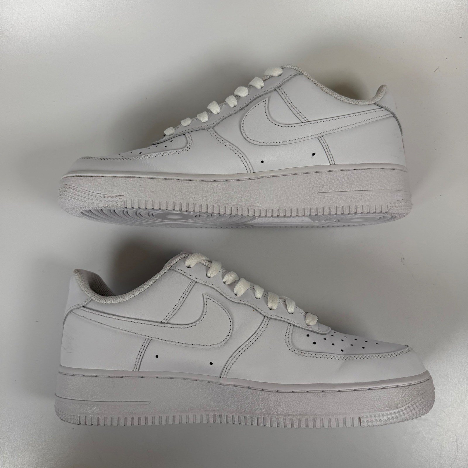 nike air force 1 low 07 white mens sneakers cw2288 111 size 9.5 nike air force 1 low 07 white mens sneakers cw2288 111 size 9.5