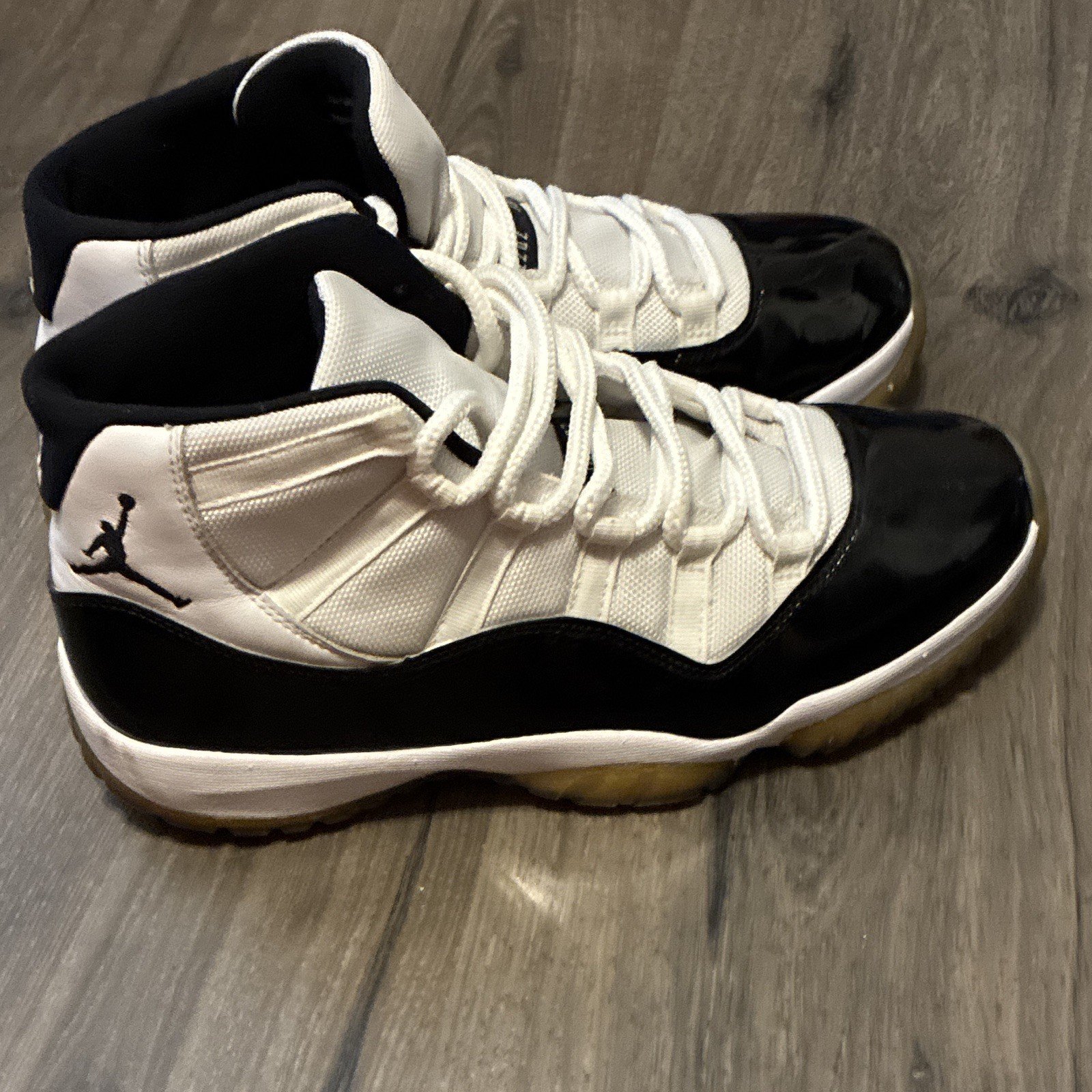 jordan air jordan 11 retro concord white/black mid top 2018 378037 100 jordan air jordan 11 retro concord white/black mid top 2018 378037 100