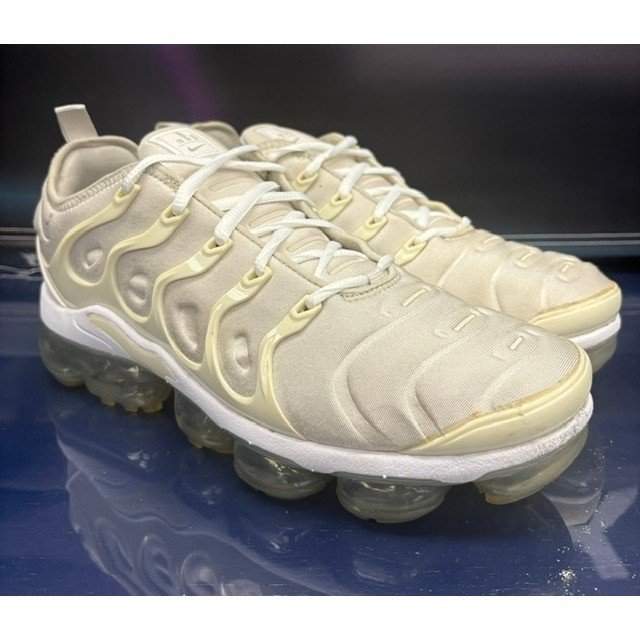 nike air vapormax plus white (2020) 924453 100 mens sneakers size 10.5 nike air vapormax plus white (2020) 924453 100 mens sneakers size 10.5